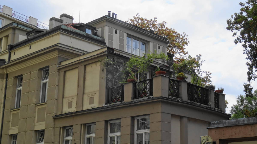 Sale of an apartment building in the heart of Prague 1 - Josefov with a view of the Jewish cemetery