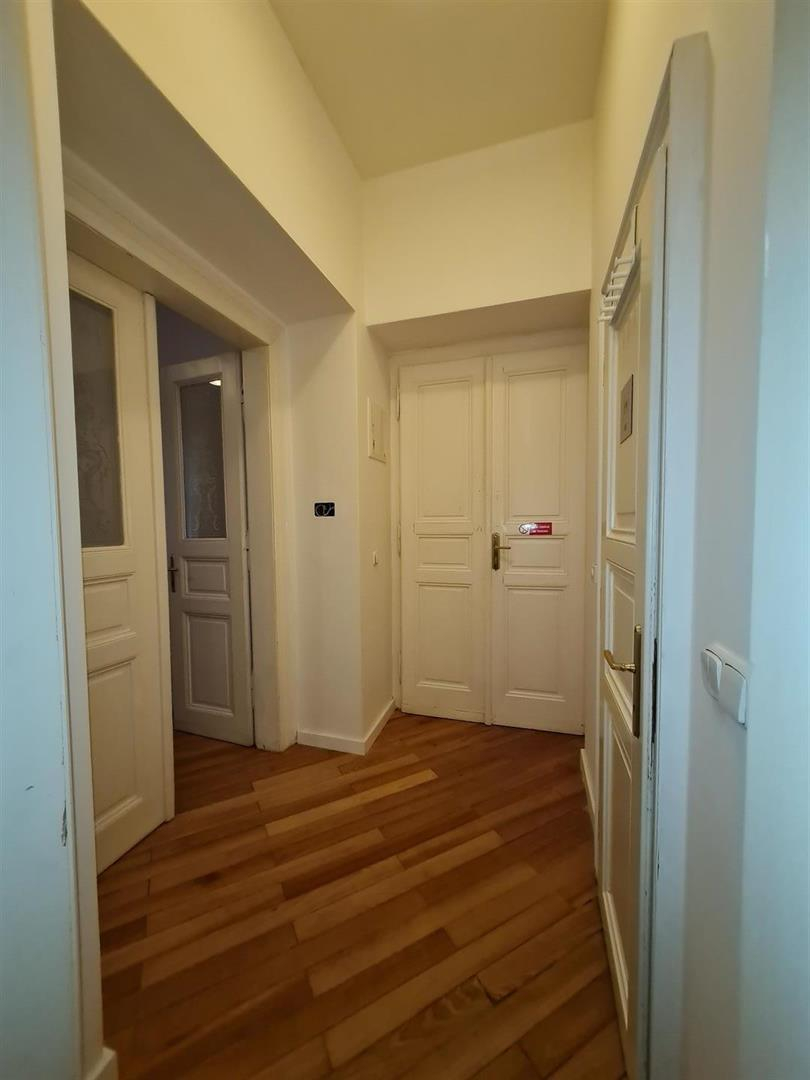 Spacious apartment 2 + kk, 50m2 in the historical center of Prague 1 for sale