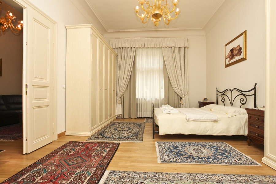 Renting a luxuriously designed apartment 3 + kk, 65m 2 in the center of Prague 1