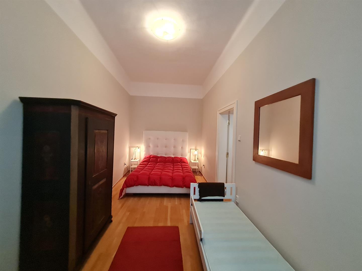 Offriamo esclusivamente in vendita un appartamento di 2+1,60 m2 a Malá Strana, Praga 1