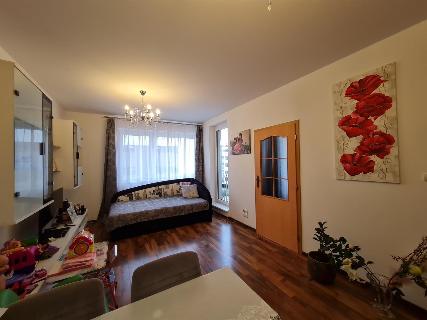We exclusively offer for sale a spacious 2+kk 51.2 m2 apartment with a 4.3 m2 balcony a Střížkov
