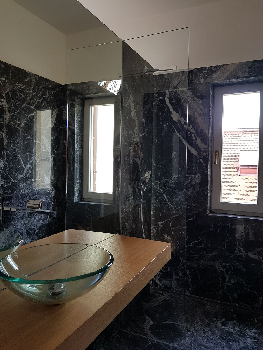 Prodej půdního bytu 166m2,2x terasa celkem 45m2 s výhledem na Prahu, řeku a Pražský hrad