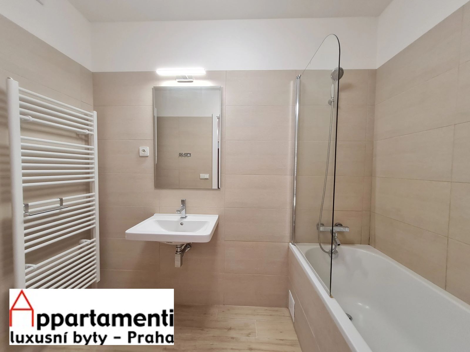Prodej  podkrovního mezonetového bytu 4+kk, 115m2 na Vinohradech, Praha 2