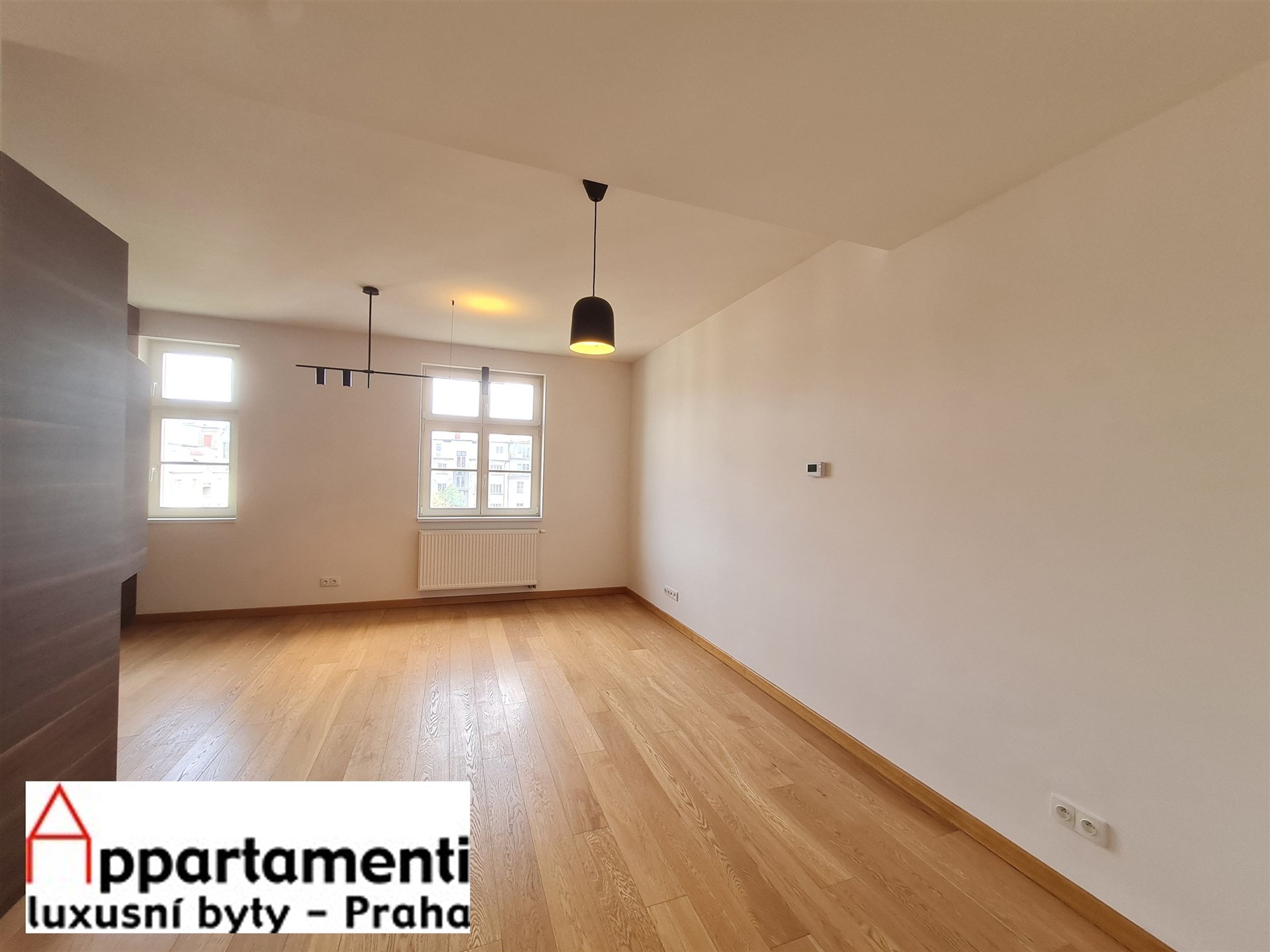 Prodej  podkrovního mezonetového bytu 5+kk, 142m2 na Vinohradech, Praha 2