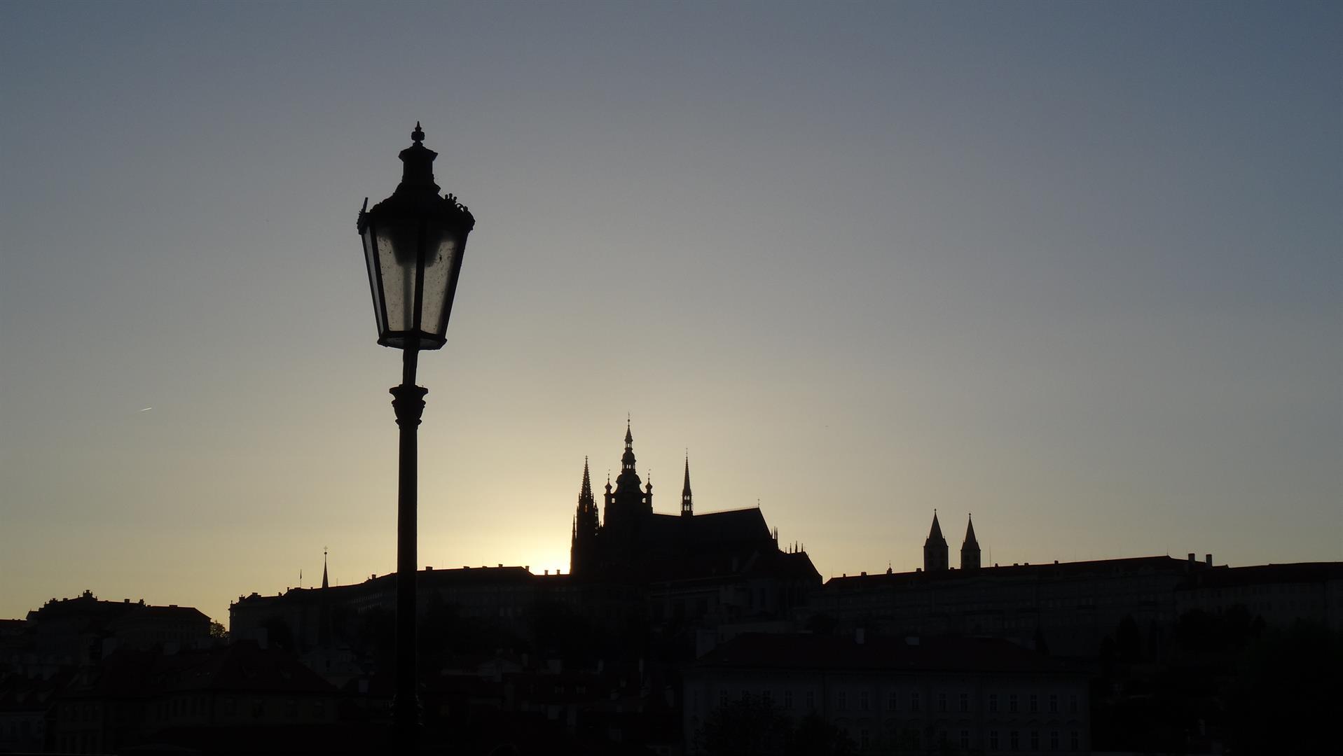 Affitasi appartamento bilocale 51mq con balcone a pieno centro di Praga 1