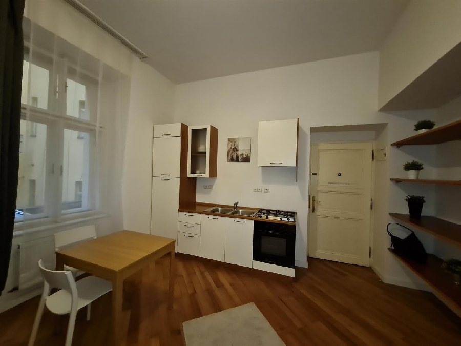 Sale apartment 1 + 1, 35 m2 in the center of Prague 1 near Old Town Square
