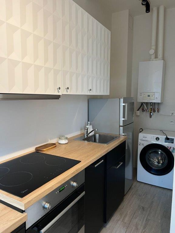 pronájem nově kompletně zařízeného bytu 2+kk 41m2 na Praze 4