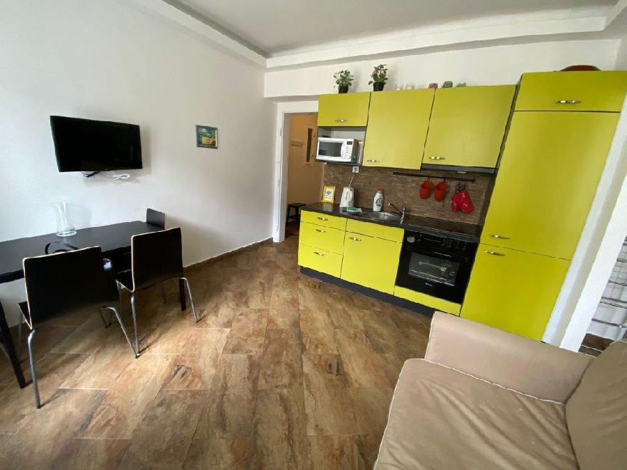 Vendesi appartamento bello bilocale 31m2 a Praga 3