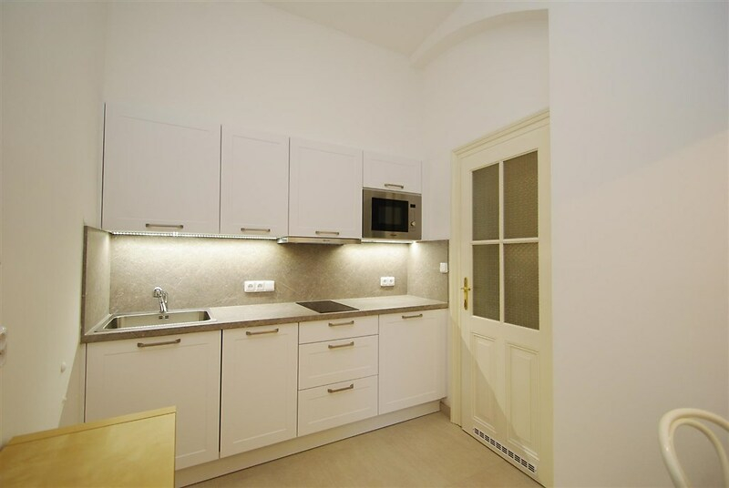 Rent part furnished apartament 2+1, 63m2 street Štěpánská, Prague1