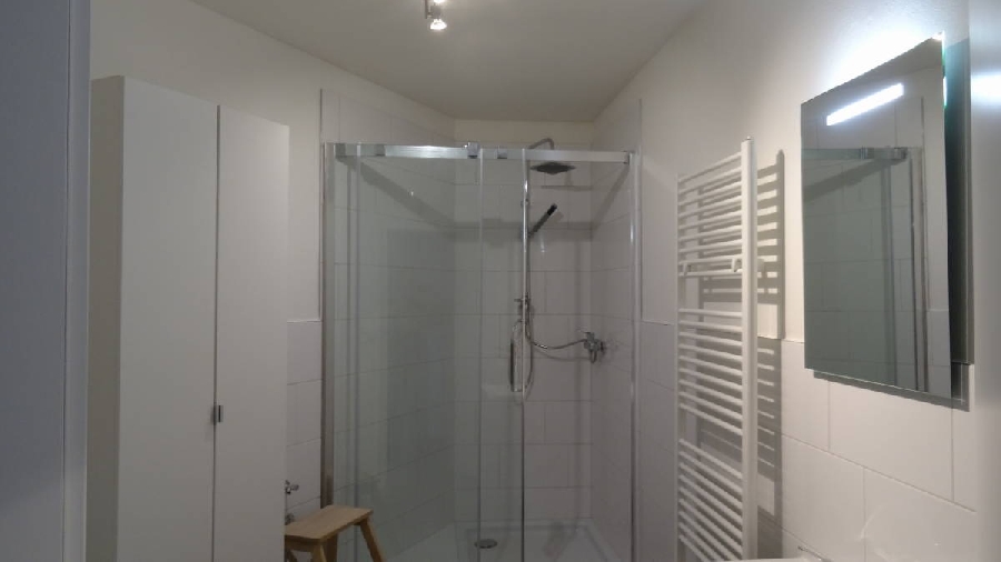 Pronájem podkrovního luxusně zařízeného bytu 2+kk,73m2 na Vinohradech