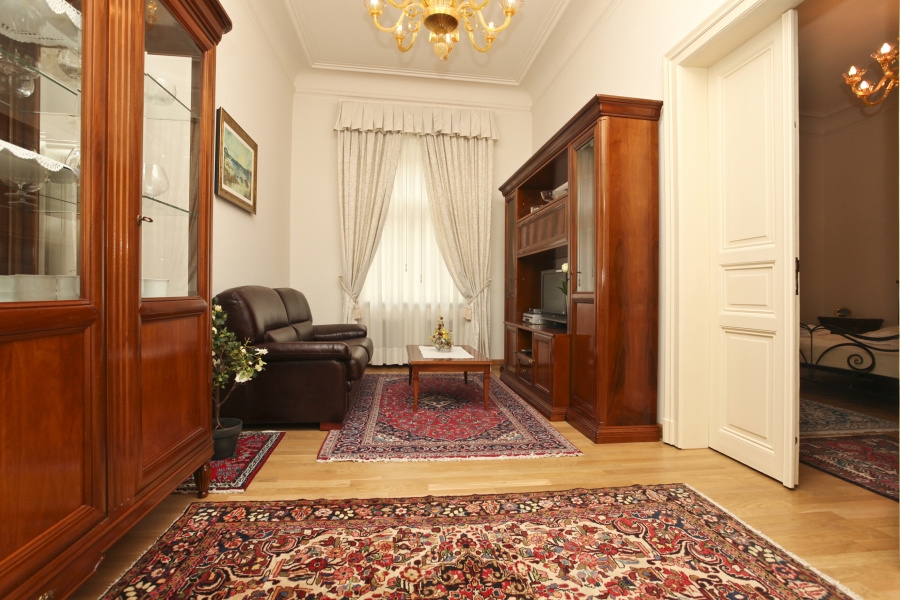 Renting a luxuriously designed apartment 3 + kk, 65m 2 in the center of Prague 1