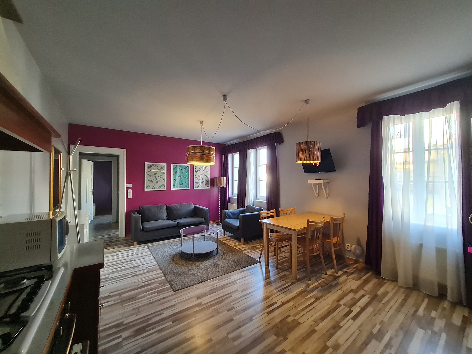 Na prodej kompletně zařízený byt 2+kk,52m2, v centru Prahy 1