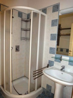 Rent a little furnished appartment two bedrooms neer to IP Pavlova, Prague 2