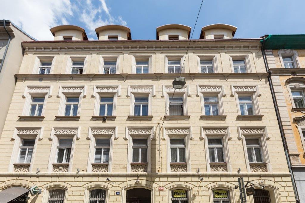 prodej podkrovního bytu 2+kk,58m2 v centru Prahy,kousek od Václavského náměstí